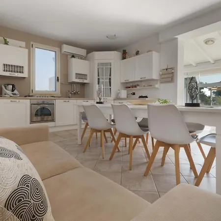 Con Piscina E Jacuzzi Privata A Leuca Villa Corsano (Apulia)