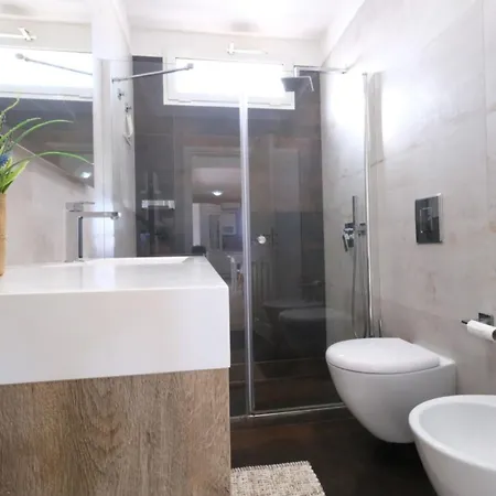 Villa Con Piscina E Jacuzzi Privata A Leuca Corsano (Apulia)