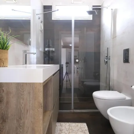 Villa Con Piscina E Jacuzzi Privata A Leuca Corsano (Apulia)
