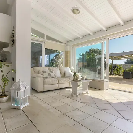 Con Piscina E Jacuzzi Privata A Leuca Villa *